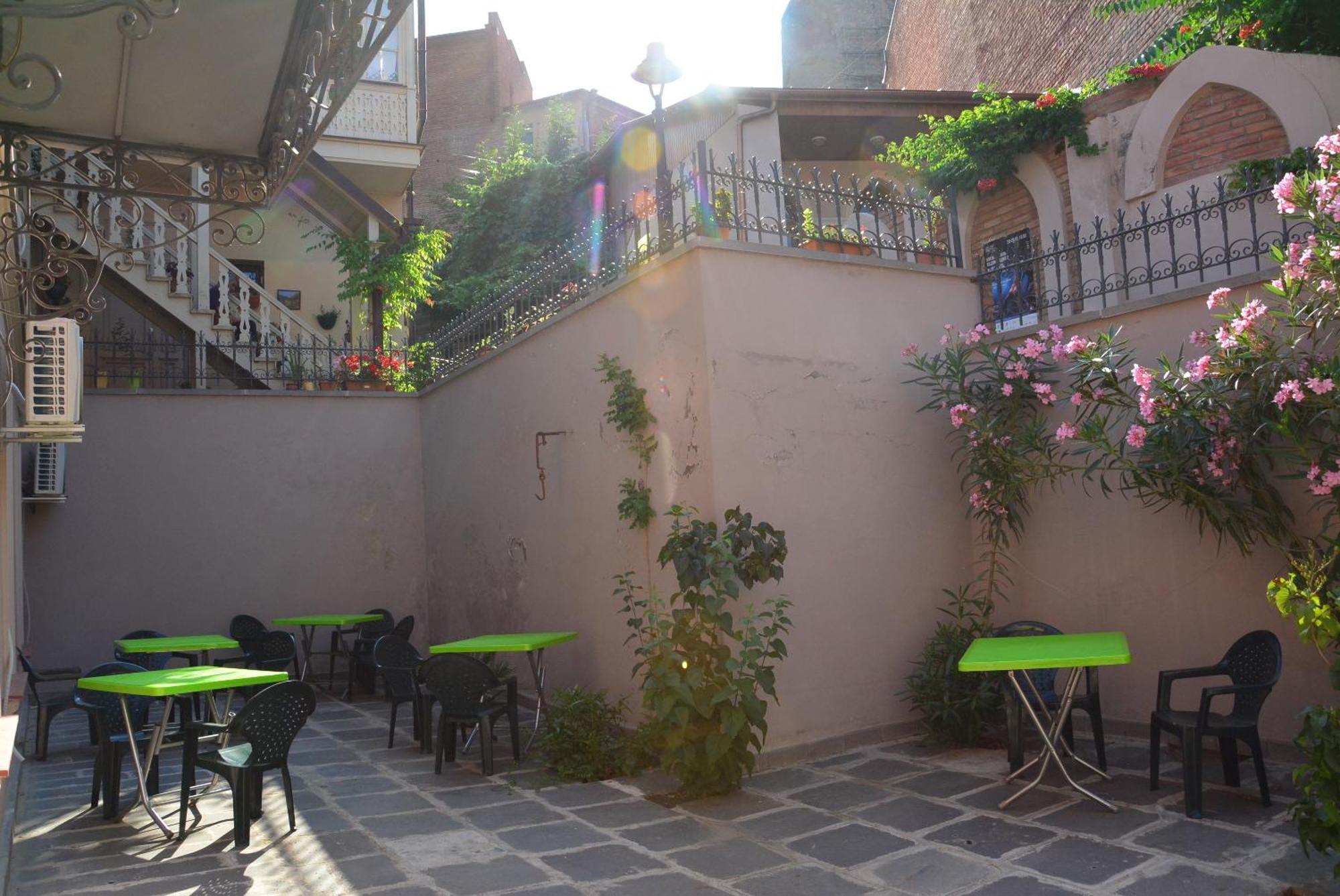 Hotel Canyon Tiflis Exterior foto