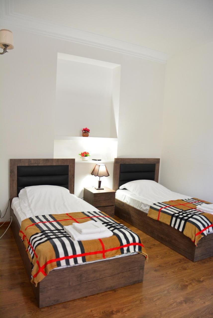 Hotel Canyon Tiflis Exterior foto